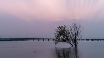 1102867