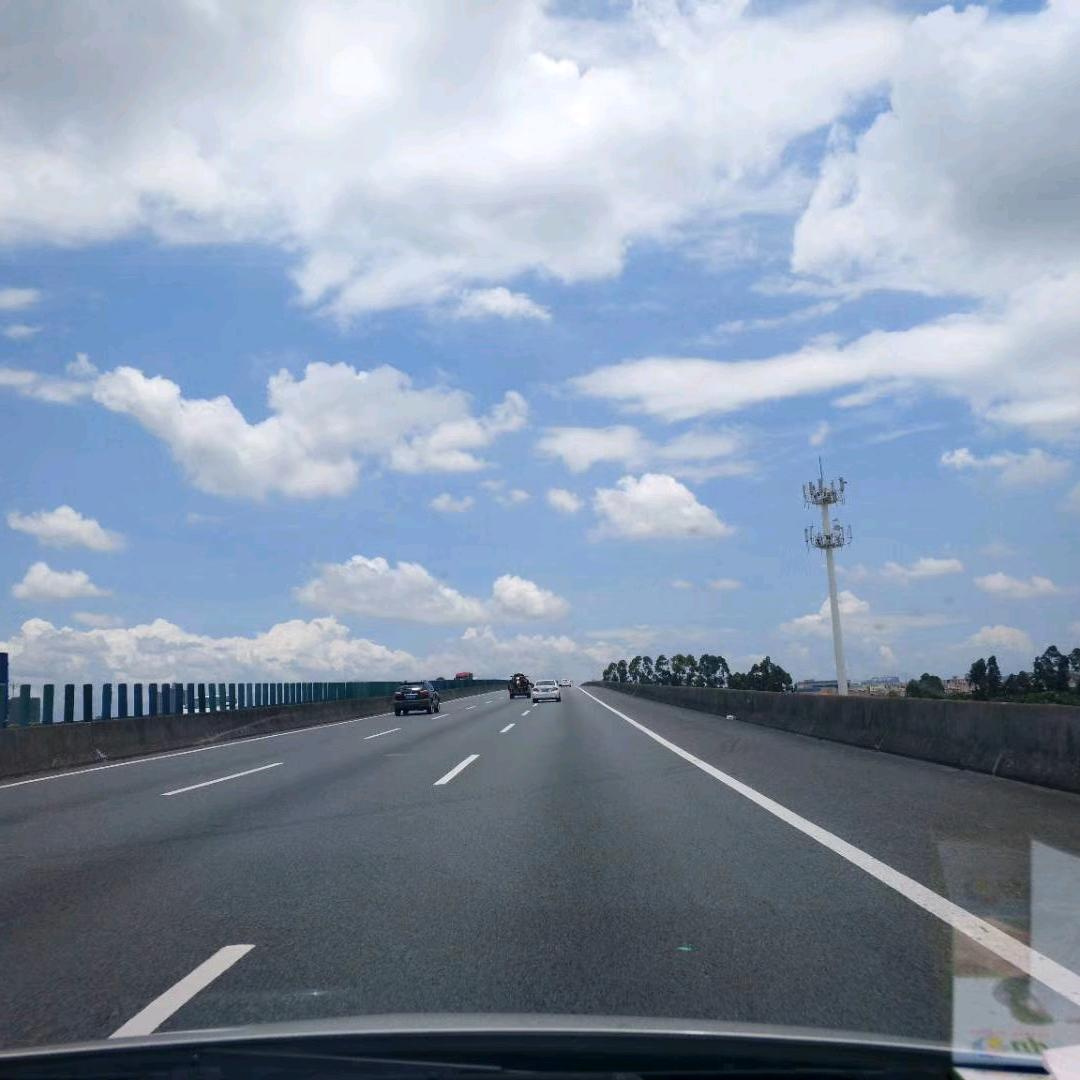 都说诗和远方其实梦想在路上