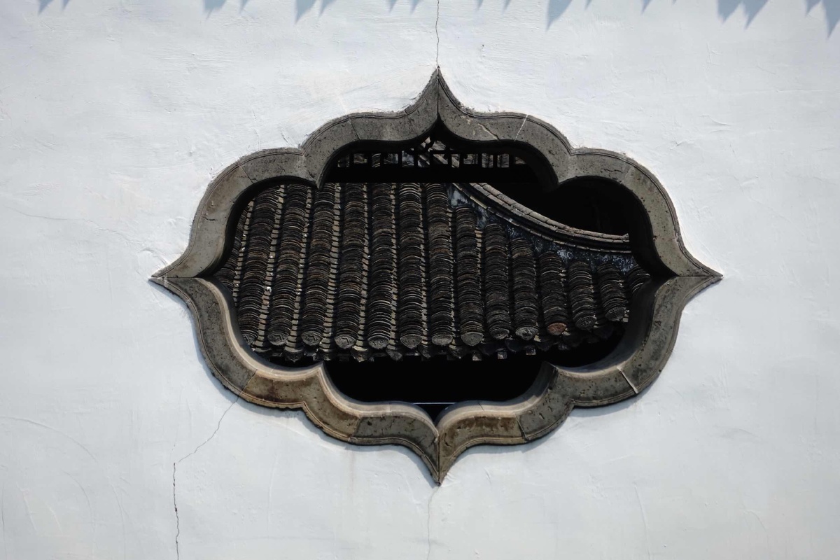 江南园林中的什锦花窗