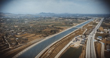 567409