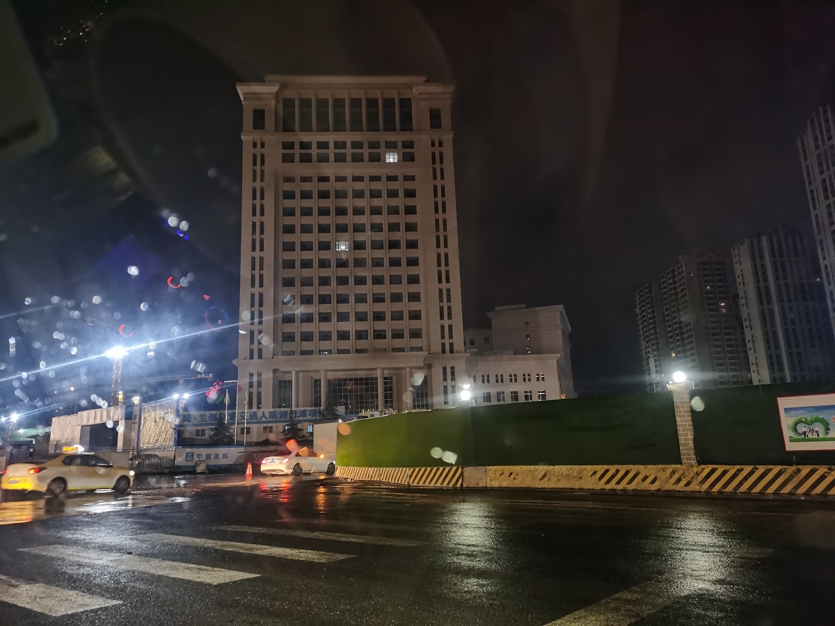 夜晚的兰州更加美丽动人