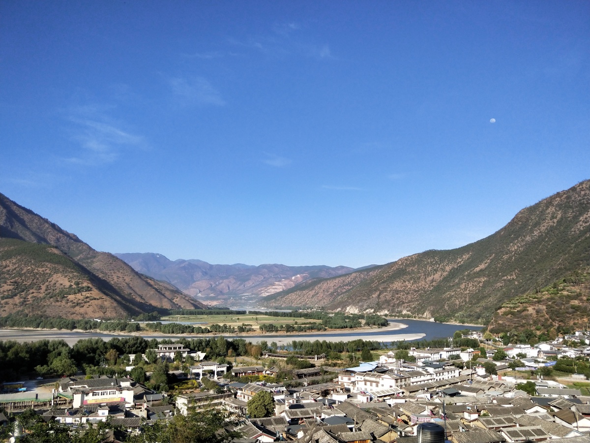 云南省丽江市玉龙县石鼓镇长江第一弯