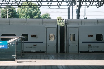 43903
