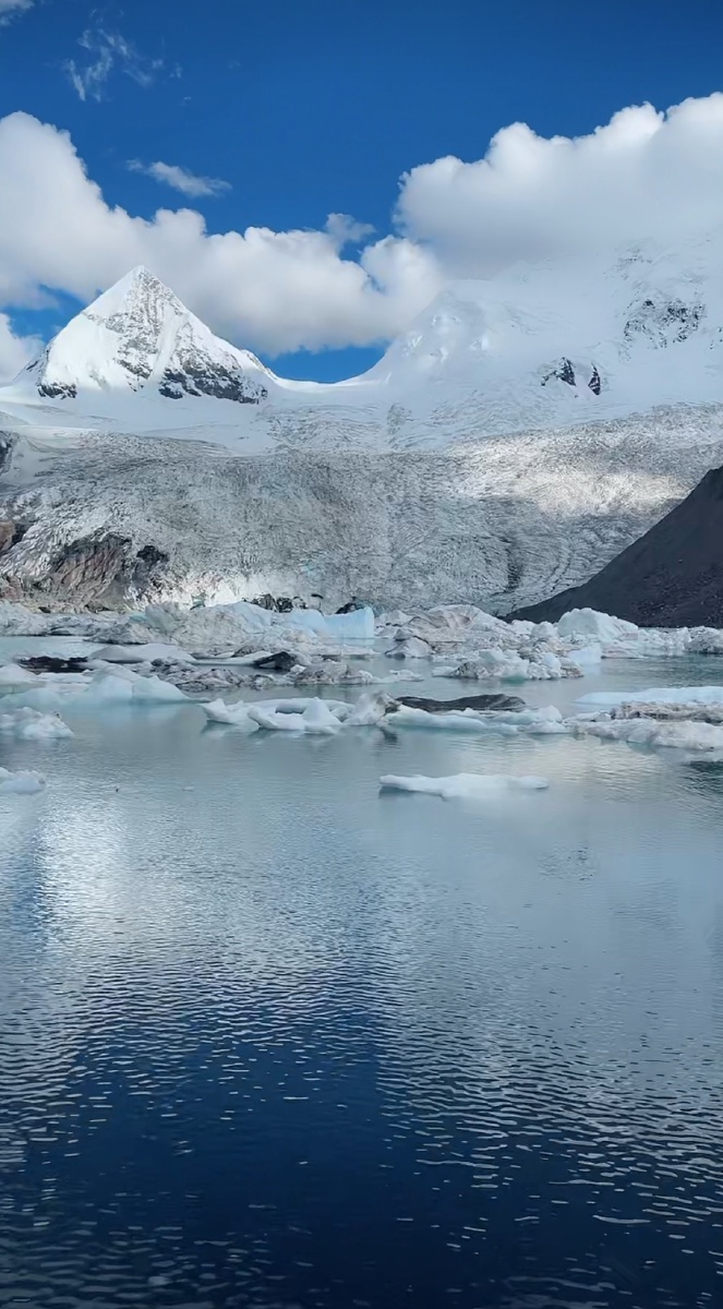 雪山冰川