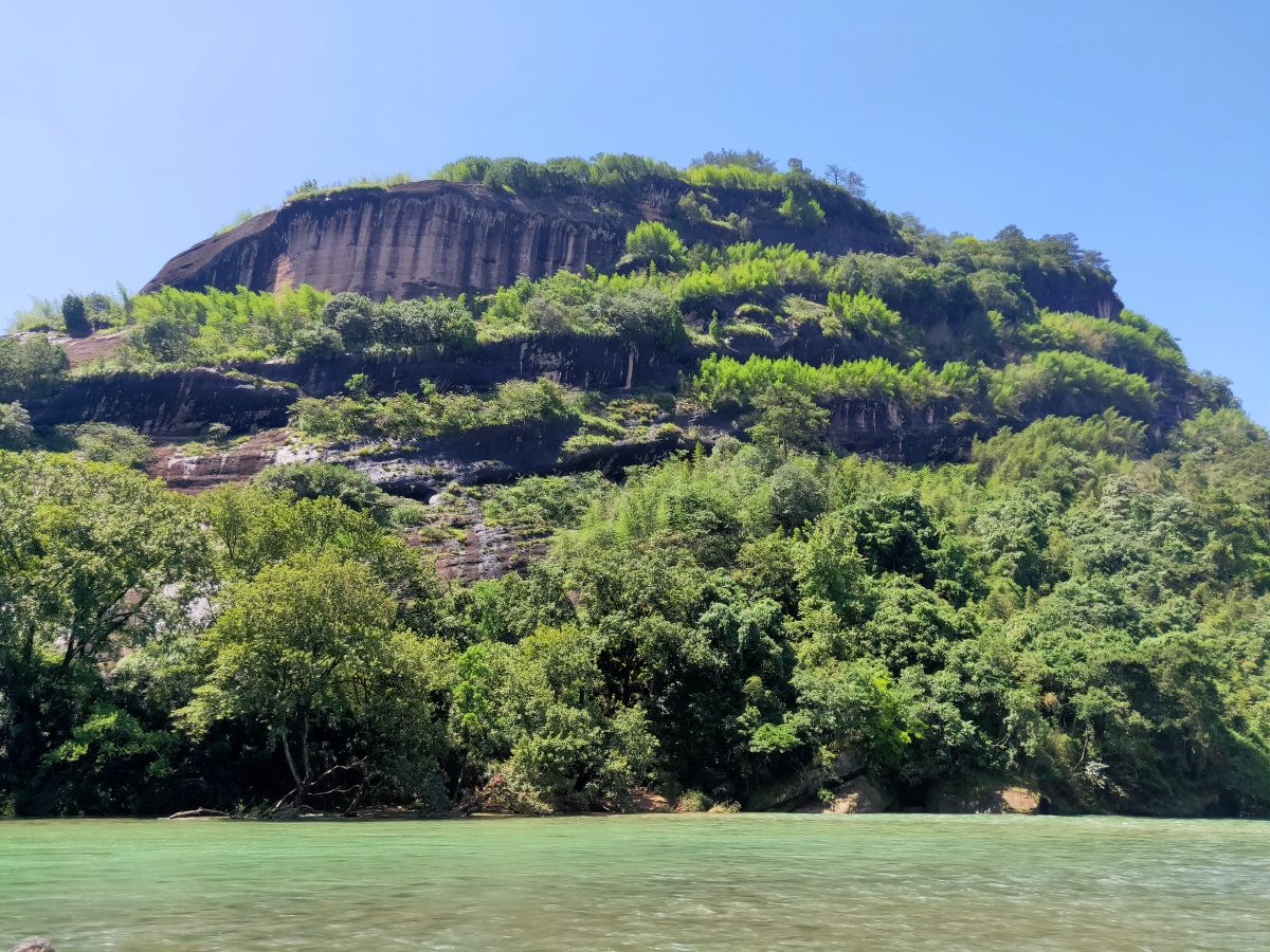 武夷山玉女峰一线天绝崖建筑