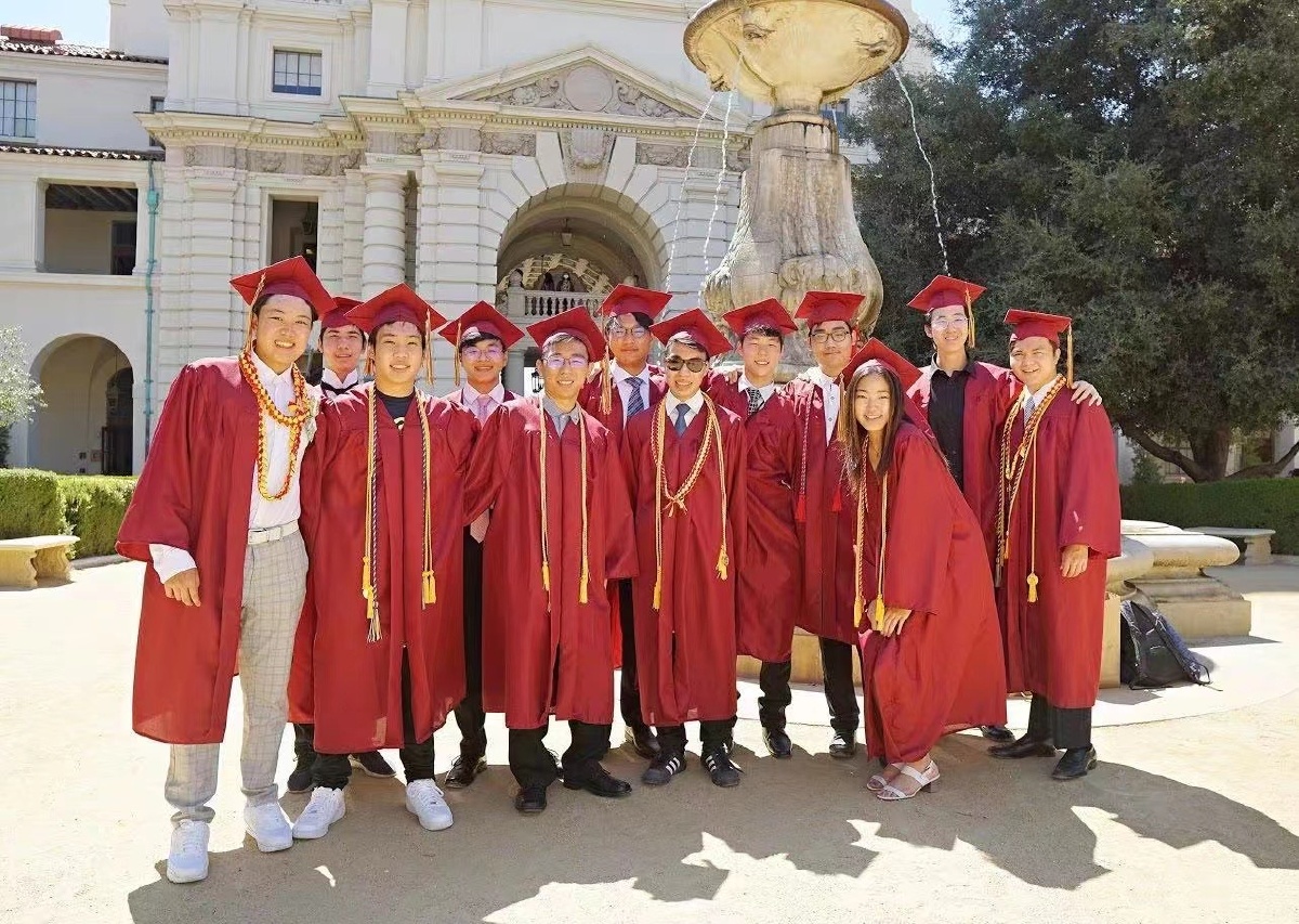 美国学校毕业典礼