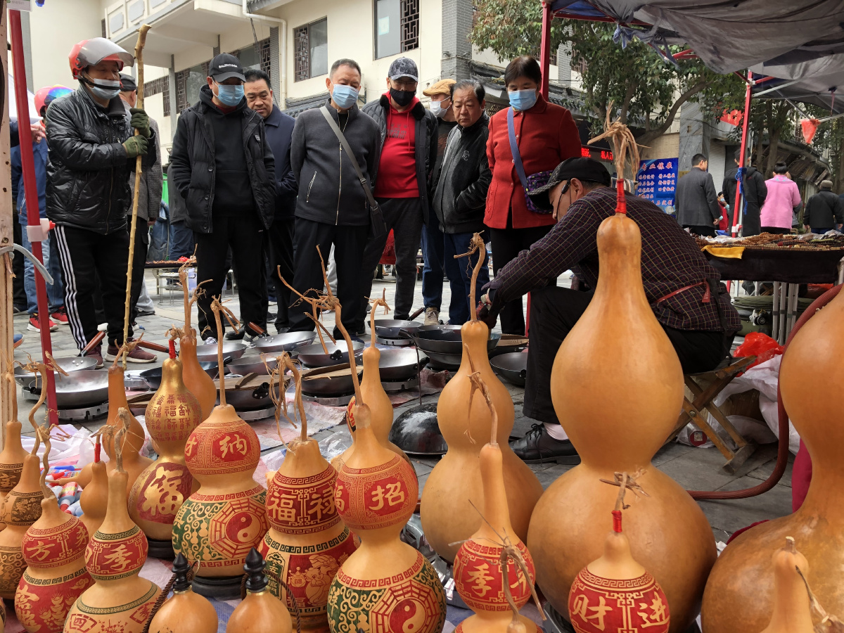 周六和周日开放的徐州户部山古玩交易市场