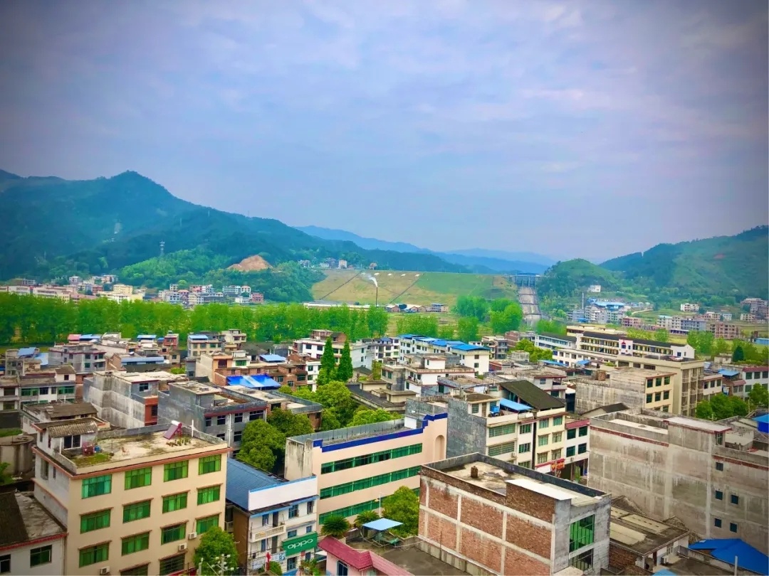 我的家乡六都寨镇