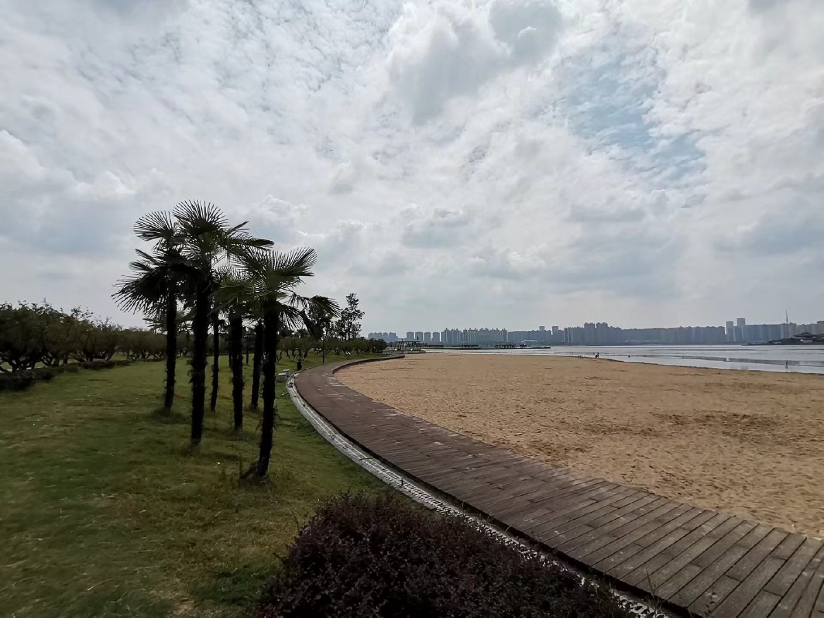 松雅湖沙滩游玩原图