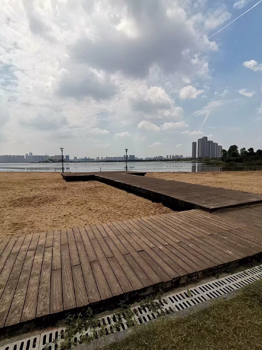 松雅湖沙滩游玩原图