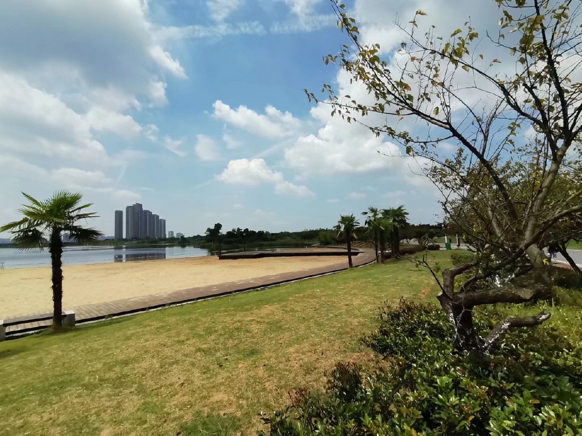 松雅湖沙滩游玩原图