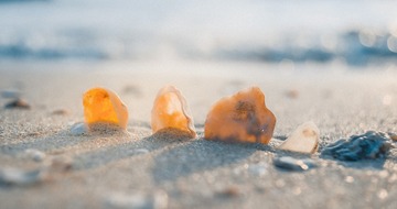 75640