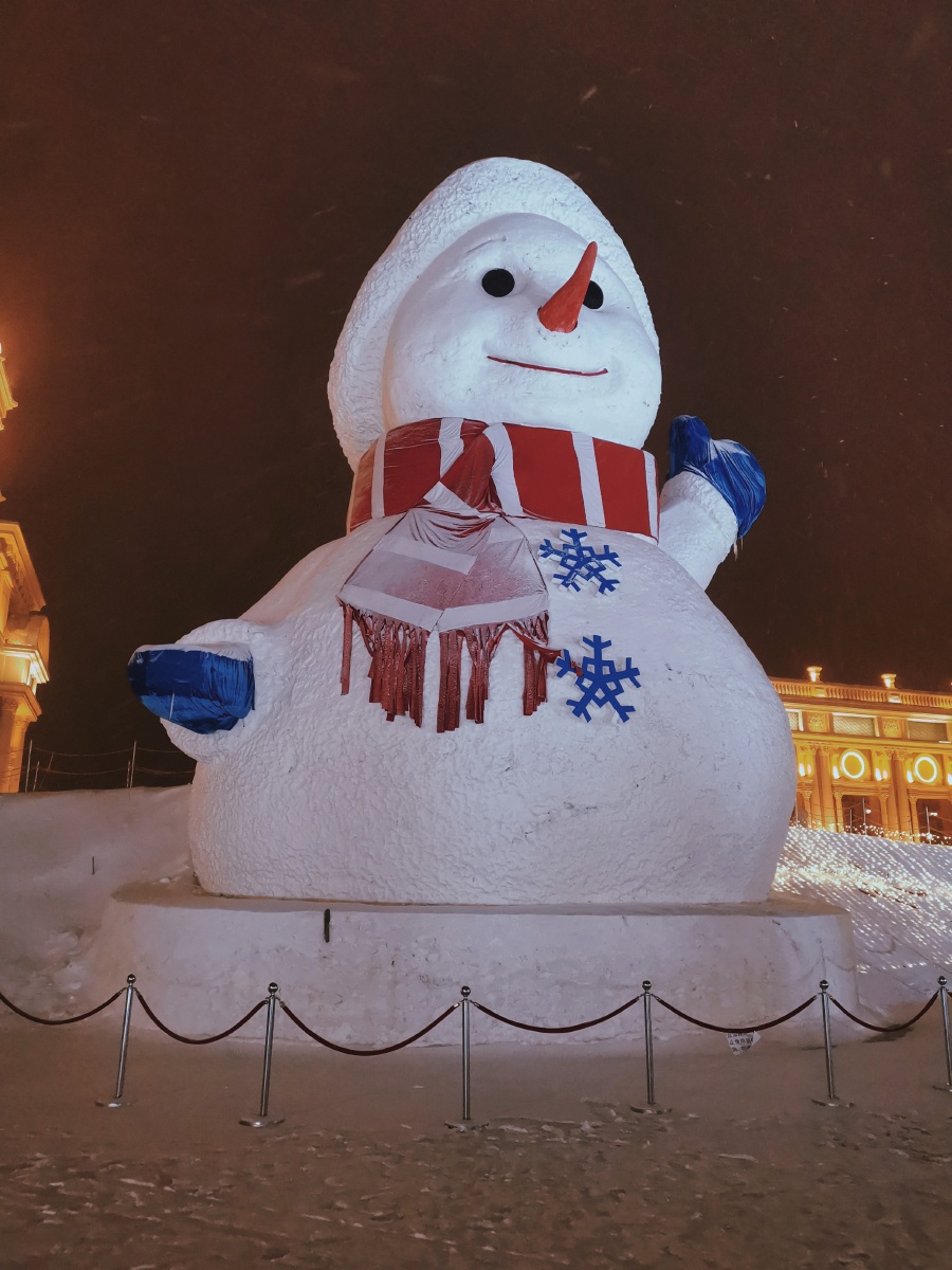 哈尔滨音乐公园大雪人