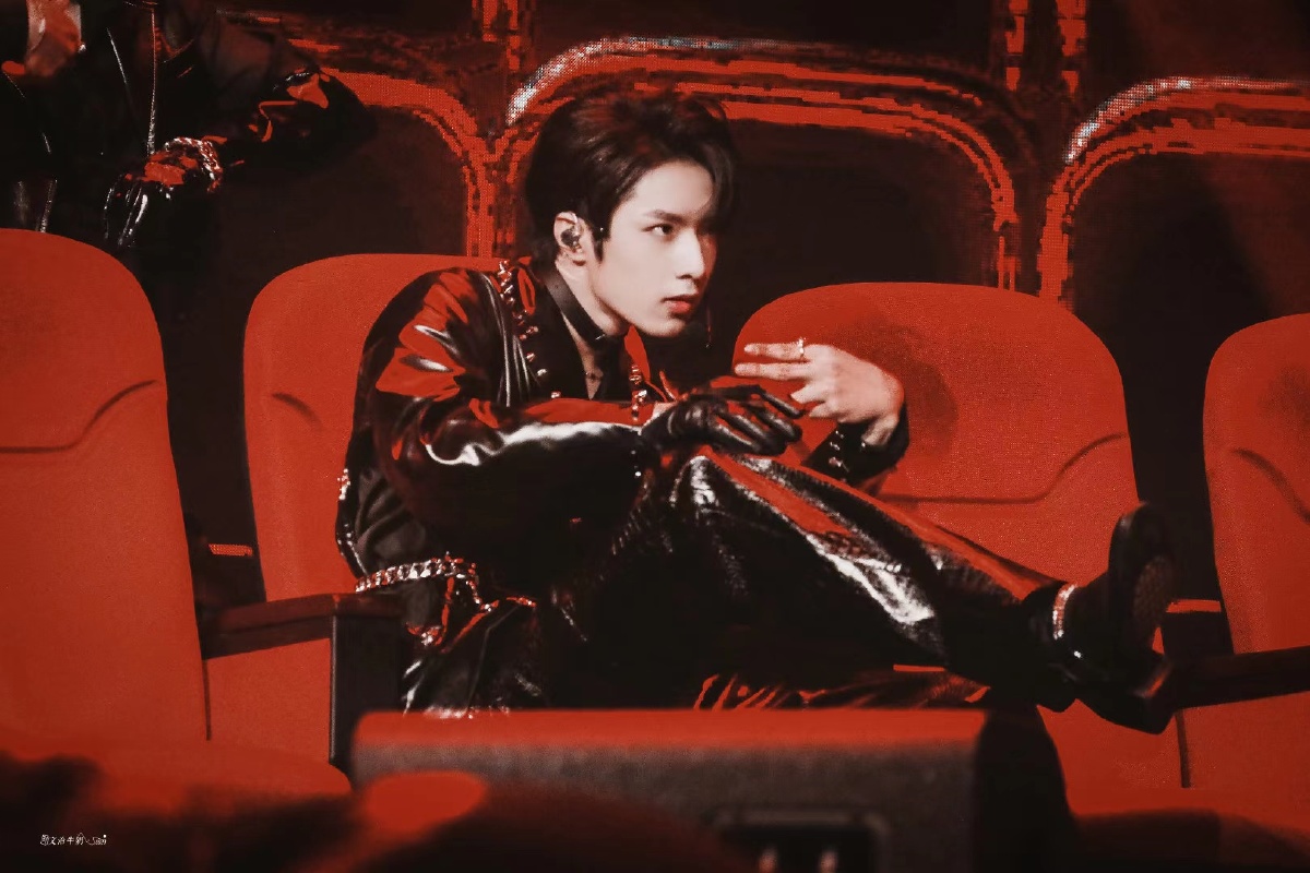 刘耀文yyds! - 雾都小文-tnt7 - 图虫