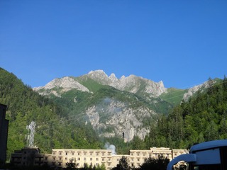 2550695