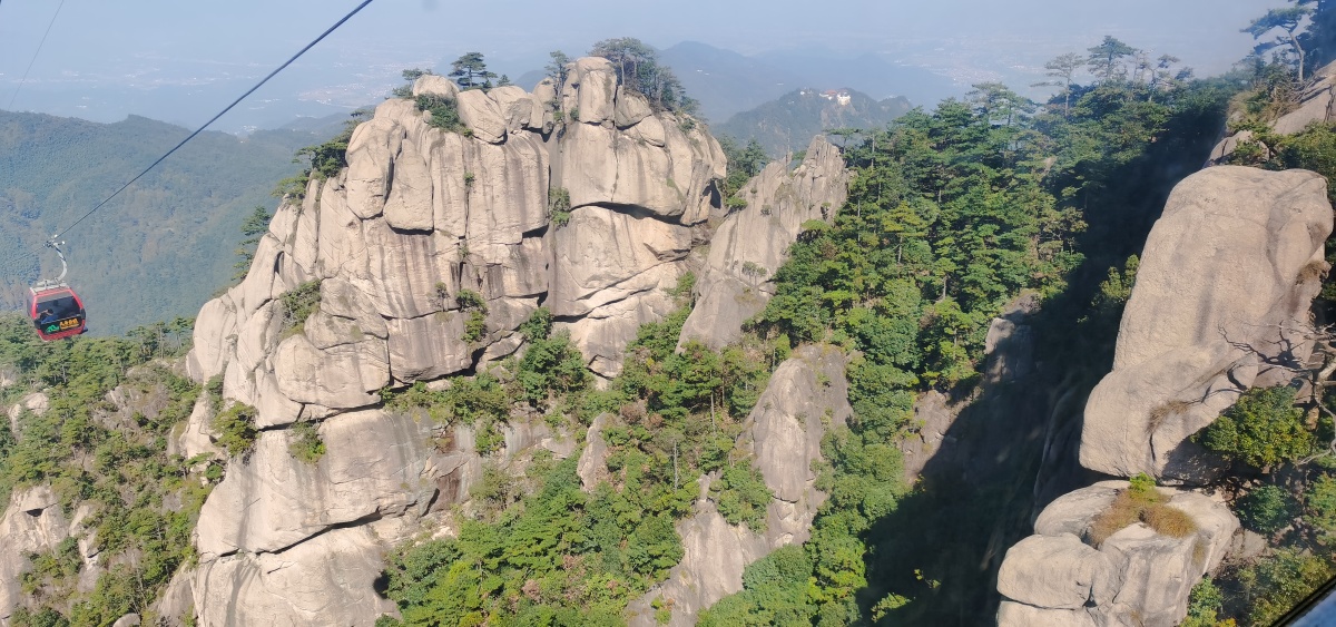 昔在九江上遥望九华峰天江挂绿水秀出九芙蓉九华山的风景还是相当不错