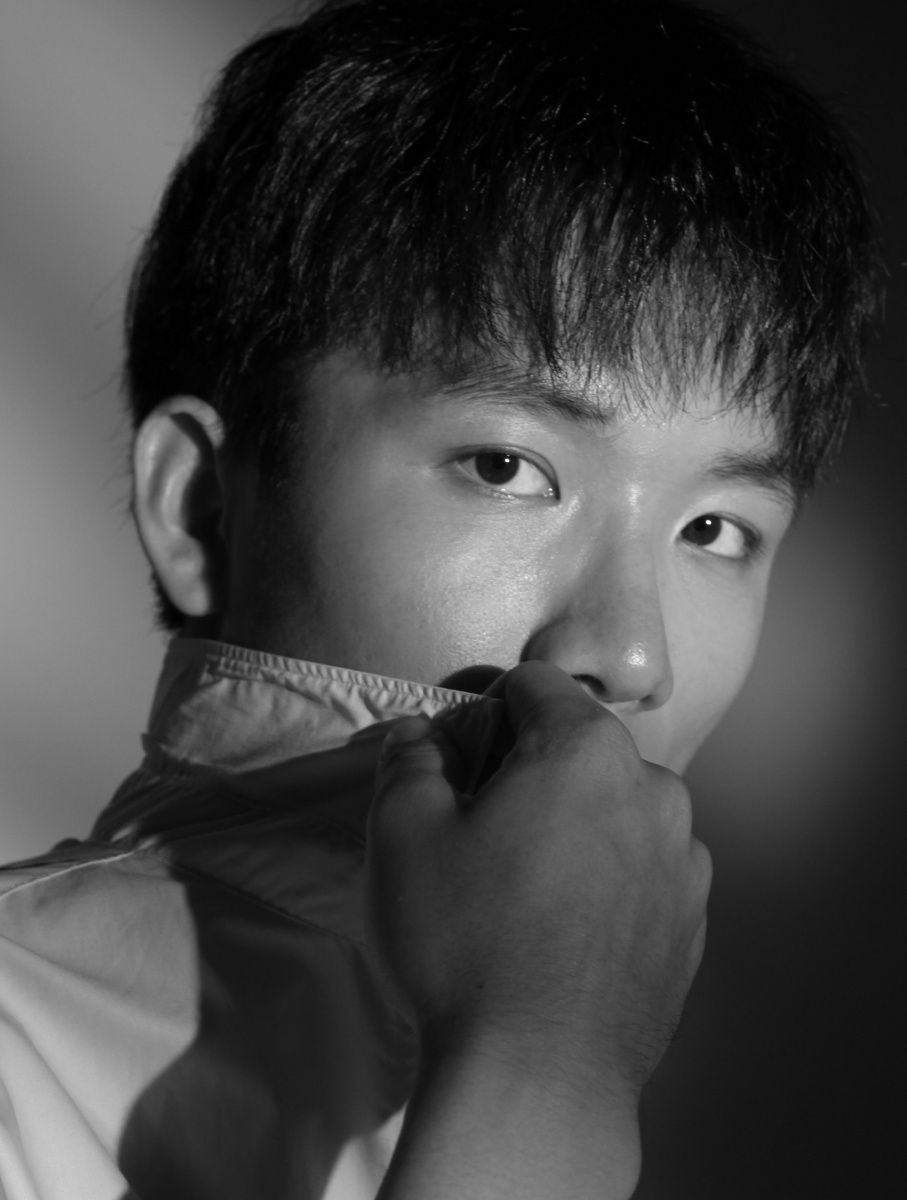 福州约拍男生黑白光影写真