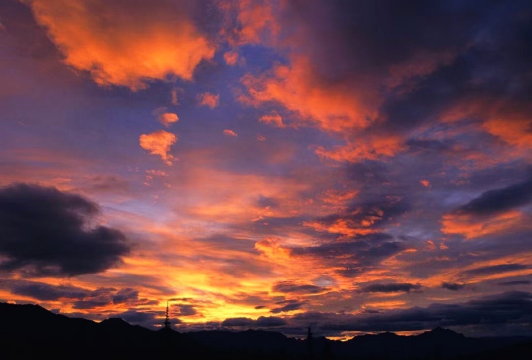 夕阳的云朵是最美没人反对叭