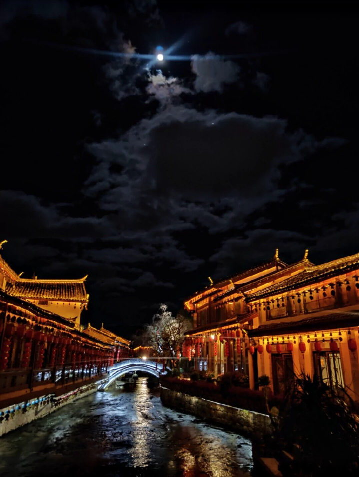 丽江古城夜景