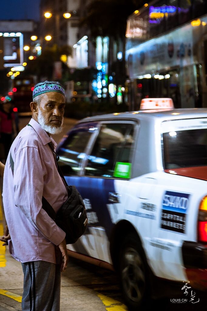 過馬路<br />
香港