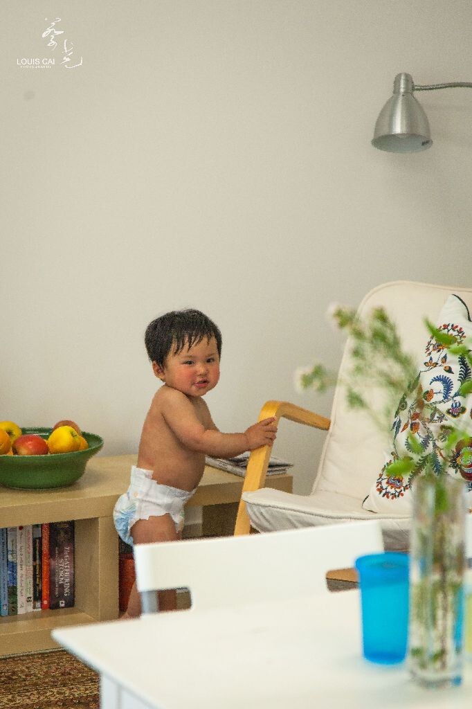 Naked Boy<br />
