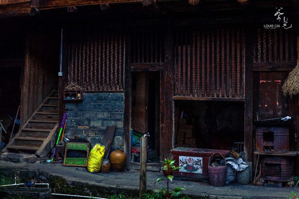土樓一角<br />
福建漳州南靖塔下村