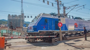 59047