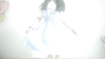 270610
