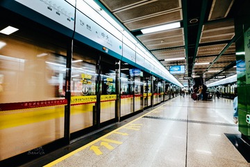 860391