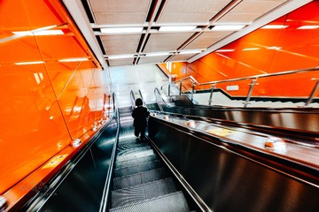 860381