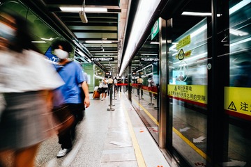 491049