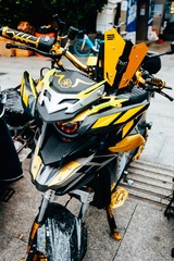 696514