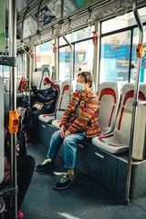 553413