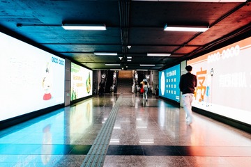 816042