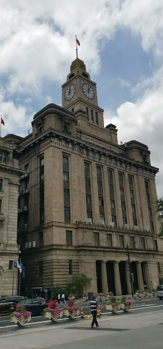 百年古建筑展现上海滩