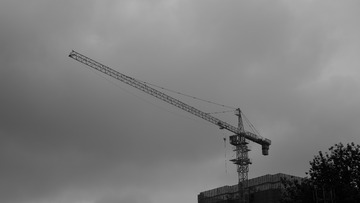1318976