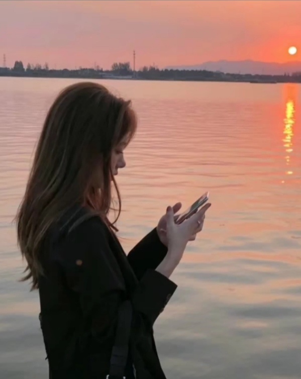 夕阳女生头像建议收藏