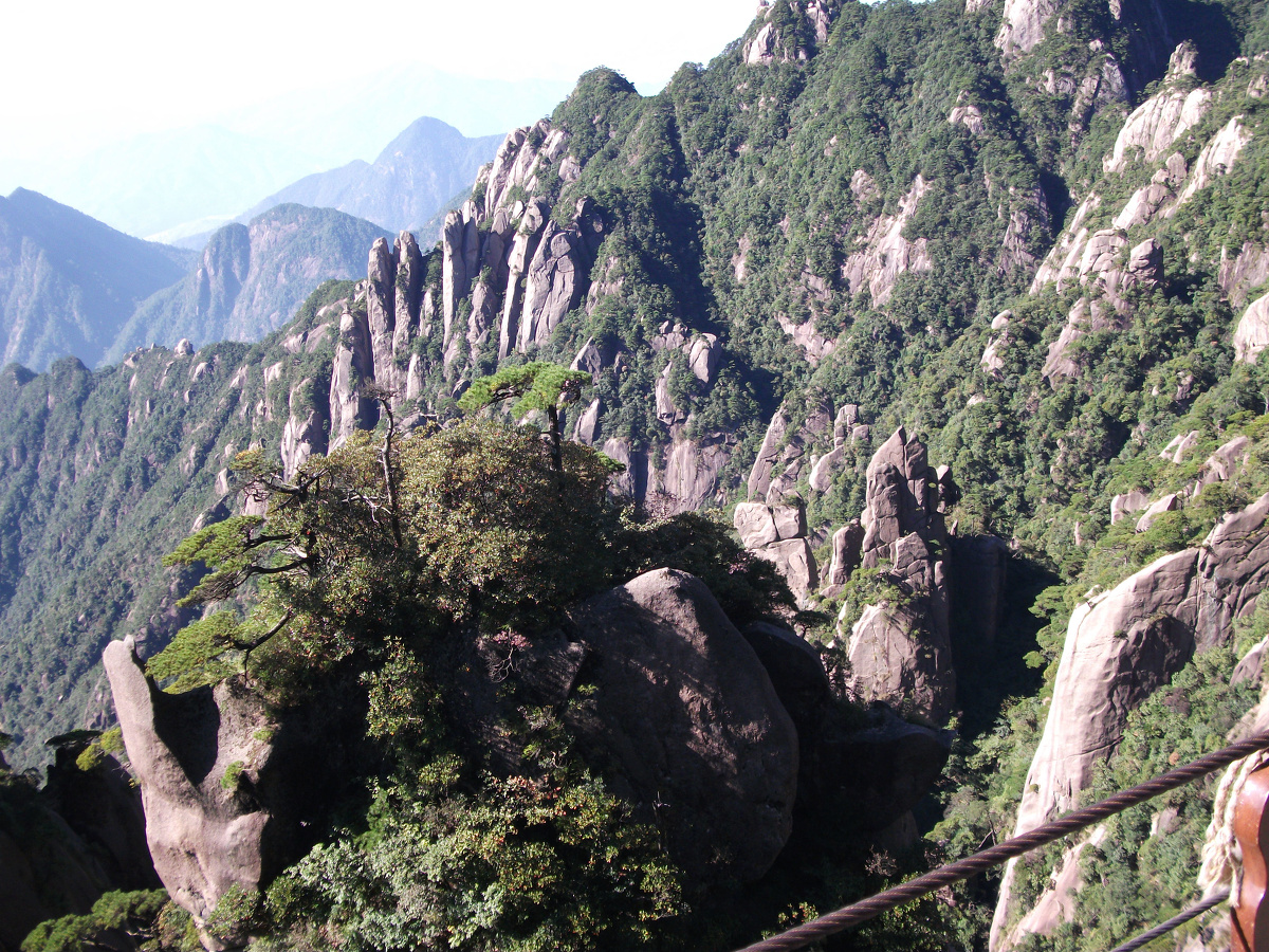 觀景平台眺望山巒