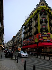 2012318