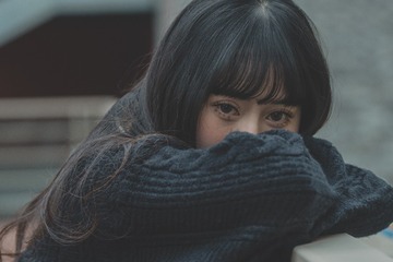 001