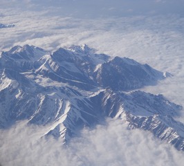 1095066