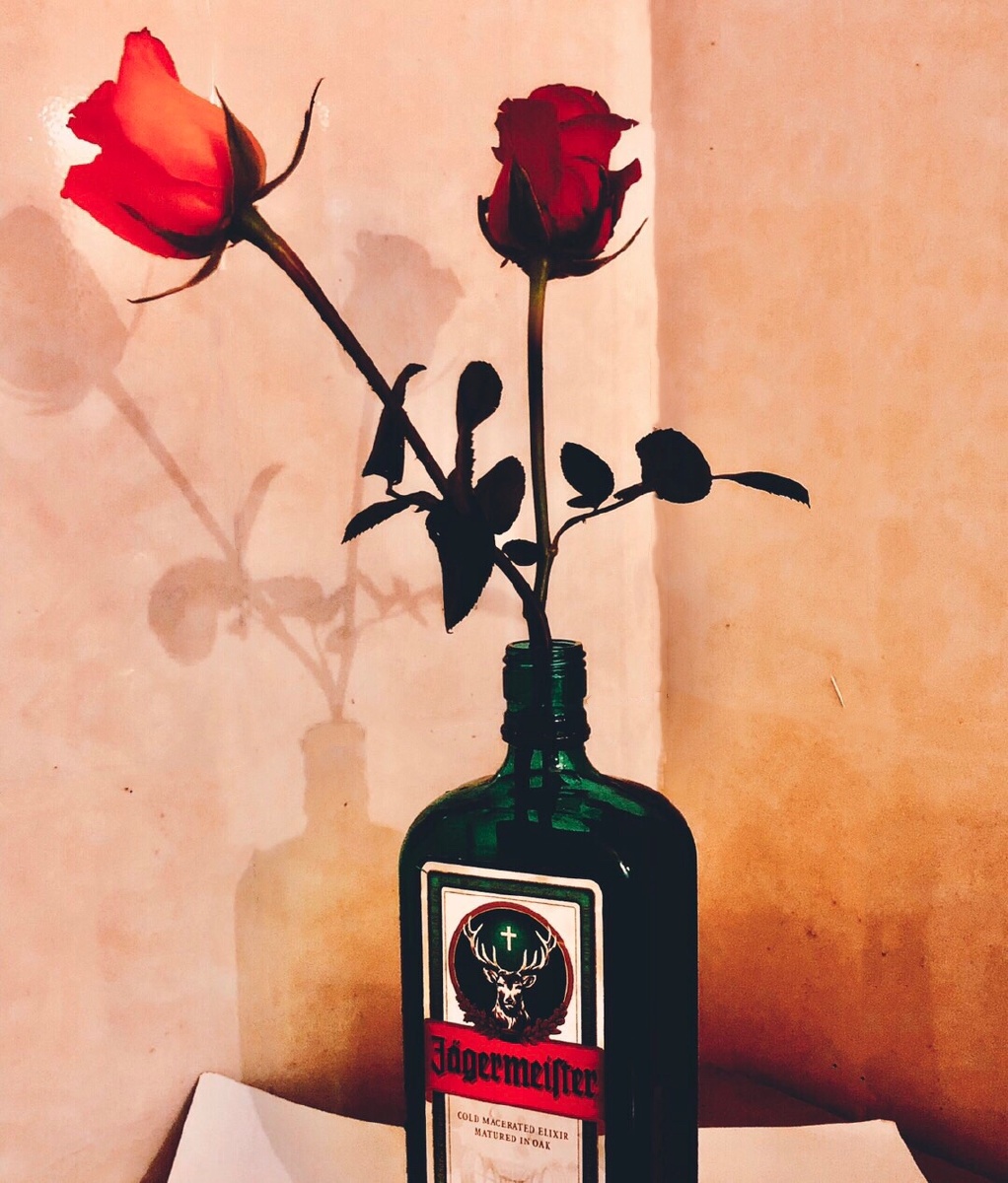 野格玫瑰酒花瓶