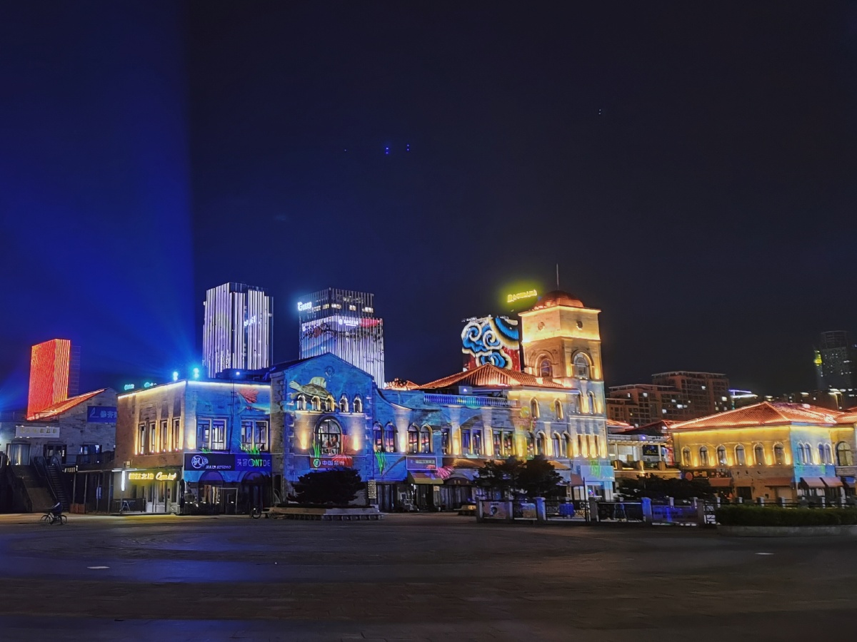 城市夜景青岛西海岸新区唐岛湾步行街夜景第一次发图请多多指教