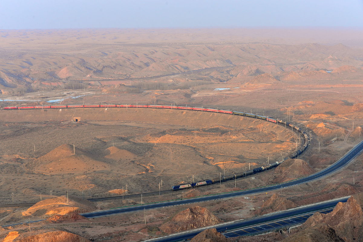 包兰线长流水展线