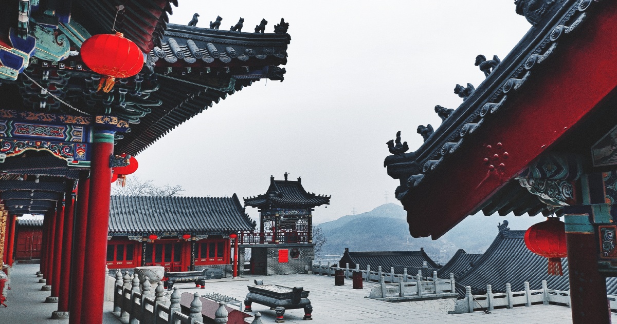 2.6 小米8手机拍摄,大连玉佛寺