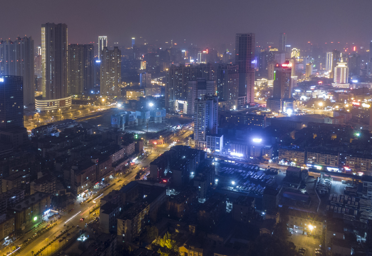 合肥三里街飞小飞机哎可惜maviczoom刚炸鸡了下次拍照估计要周末了