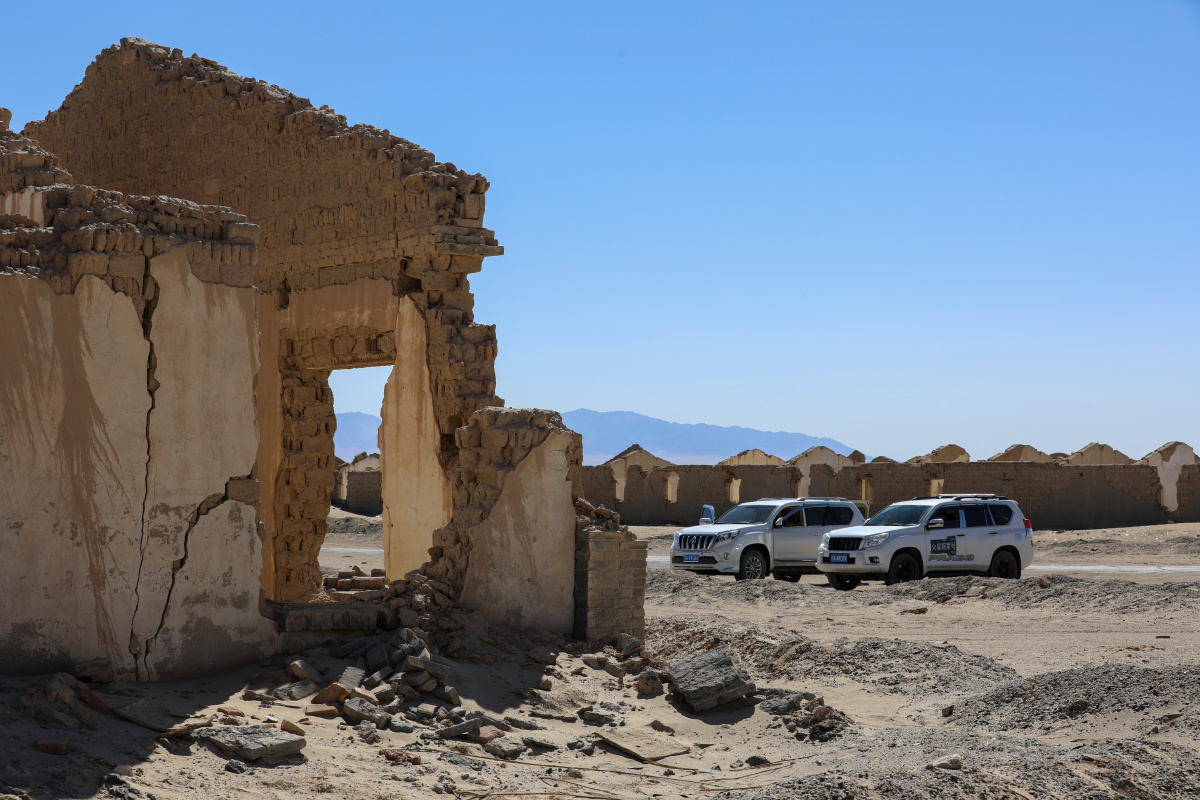 废弃的石油小镇