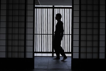001