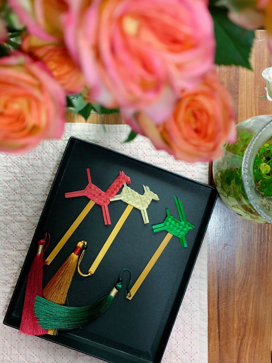 自己制作的竹编动物书签