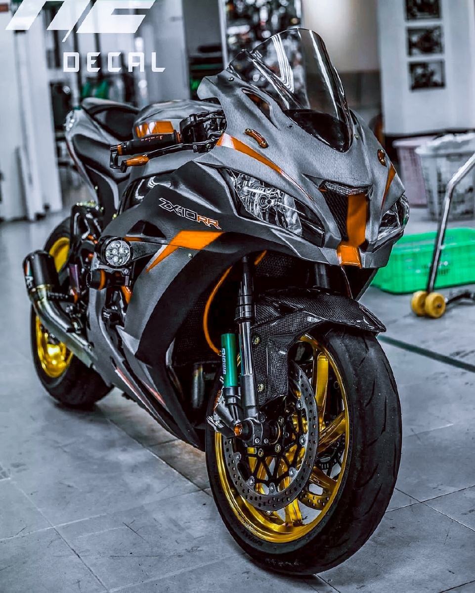 川崎zx-10rr,公升级跑车